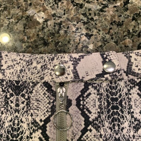 Altar’d State mini skirts. Lot of 2. Size: XS. - Picture 5 of 9